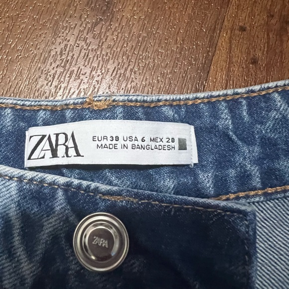 Zara - Picture 4 of 4